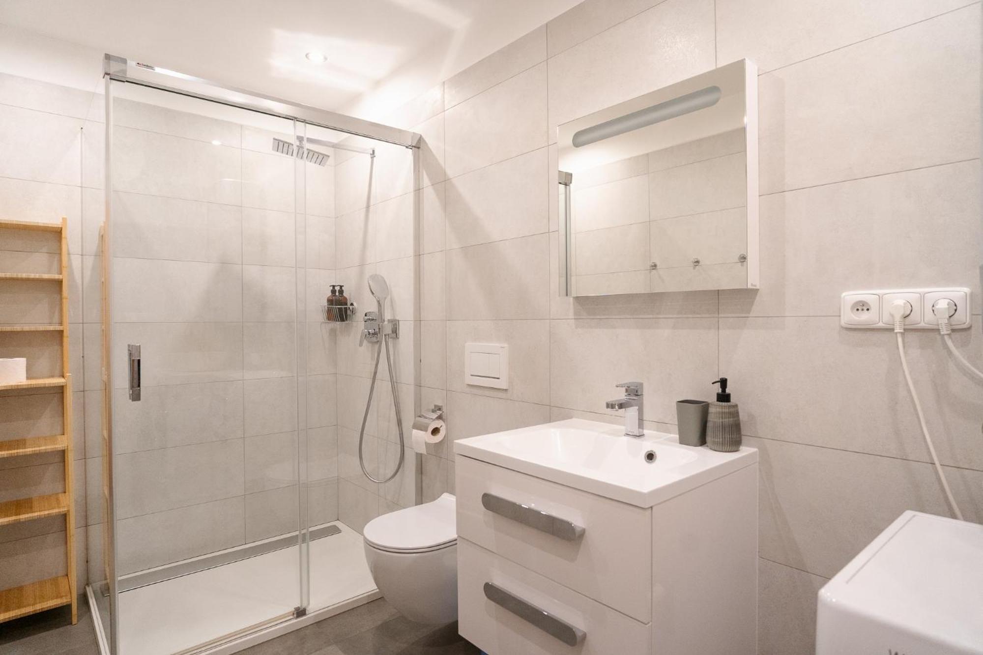 The Dante Villa Apartments Prague Exterior photo